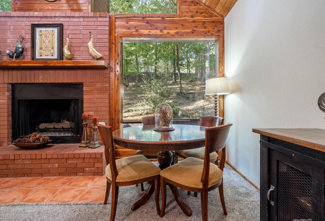 Luxury Rock Creek Cabin W Deck By Lake Hamilton Хот-Спрингс Номер фото